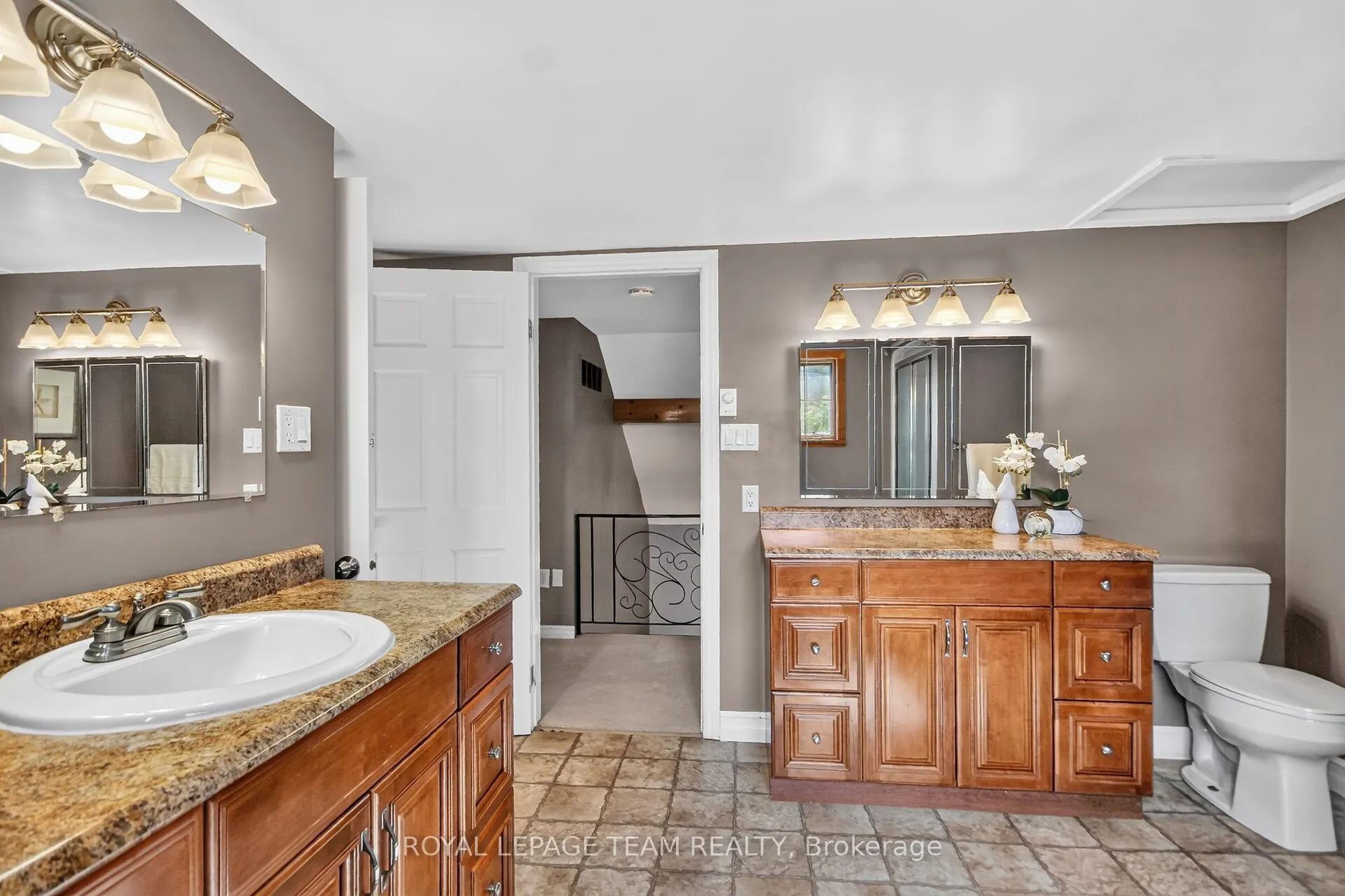 3246 Tolmies Corners Road
