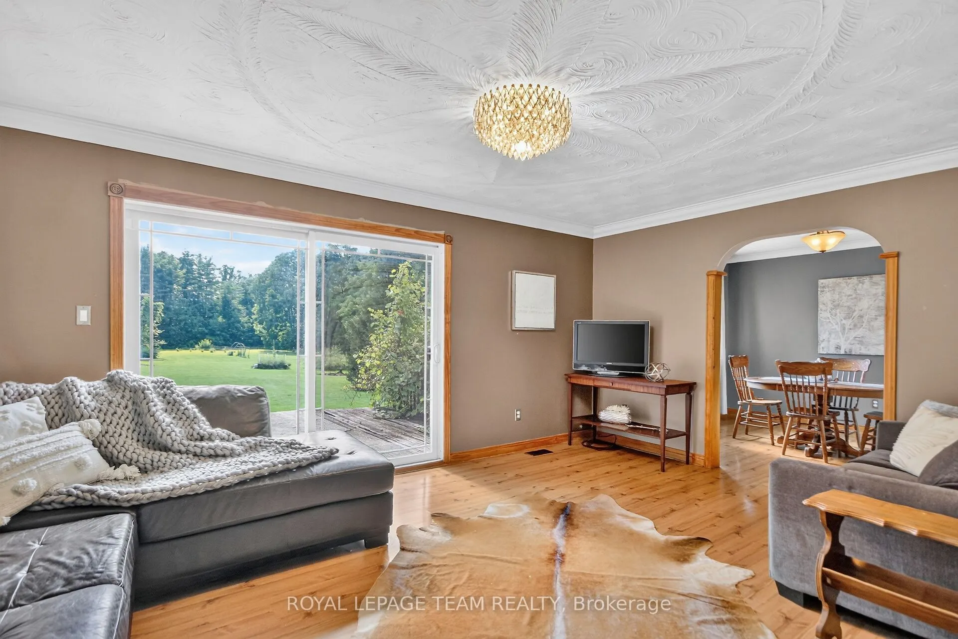 3246 Tolmies Corners Road