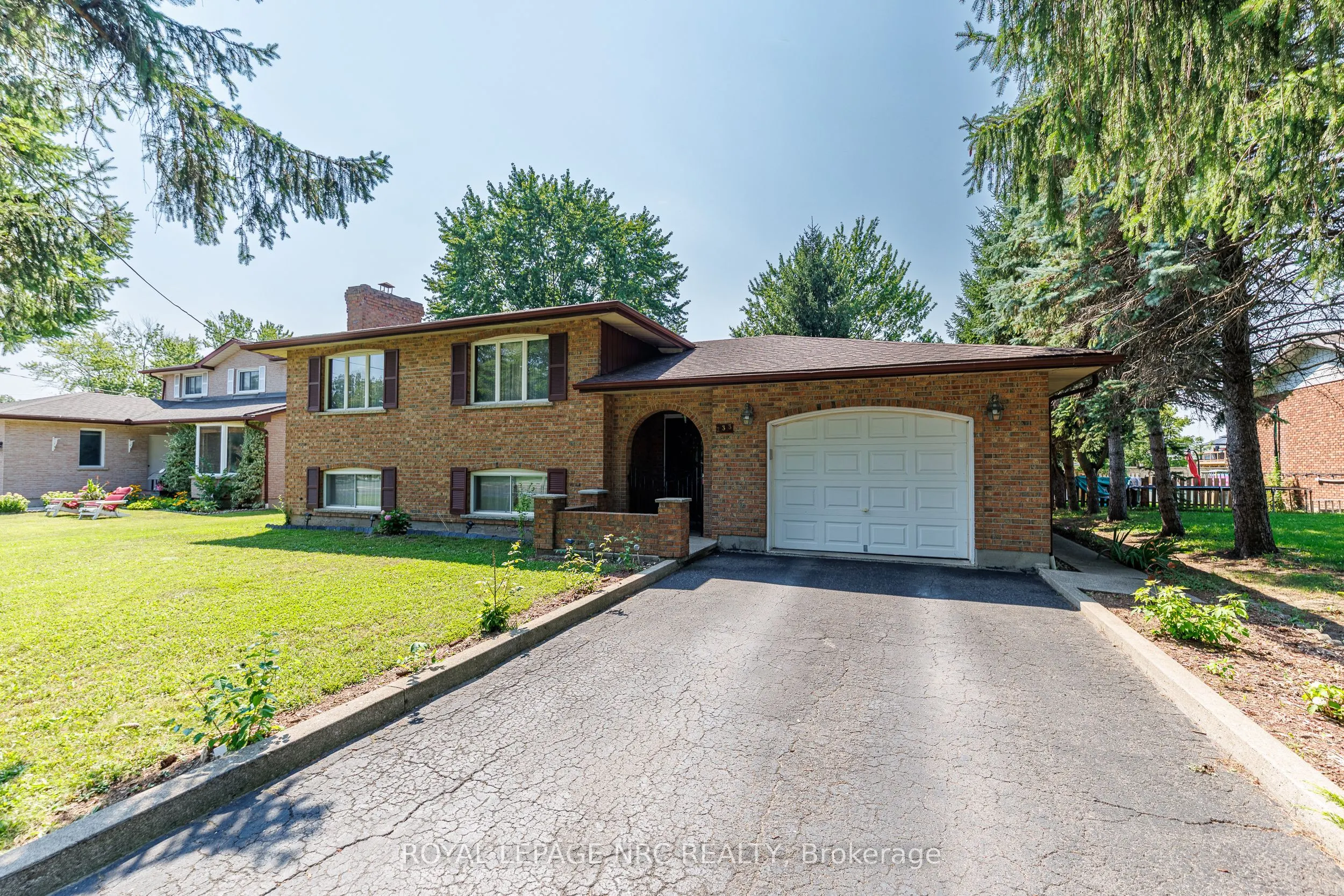 233 West Side Road