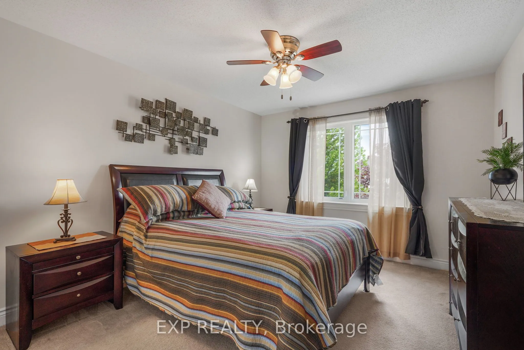 224 Topaze Crescent