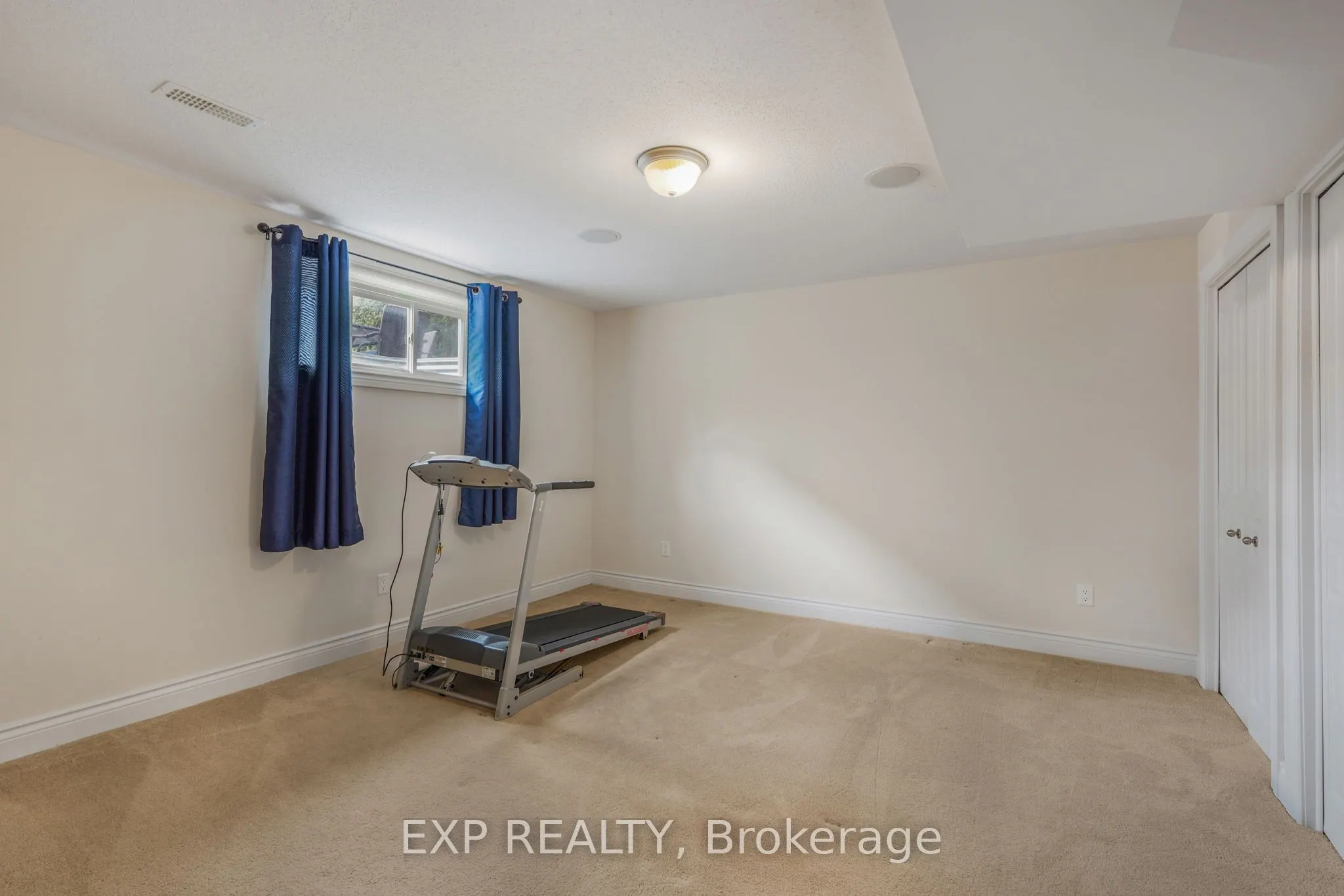 224 Topaze Crescent