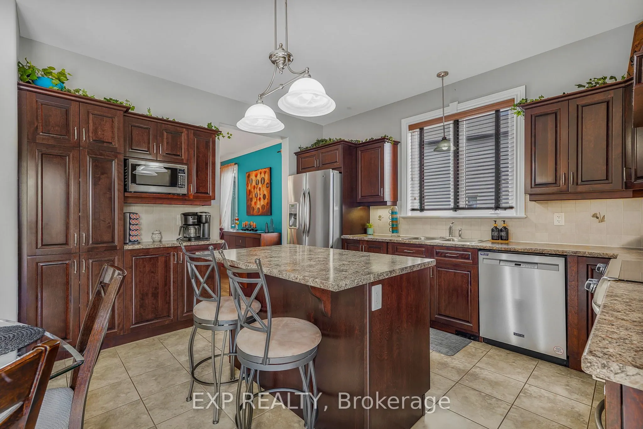 224 Topaze Crescent