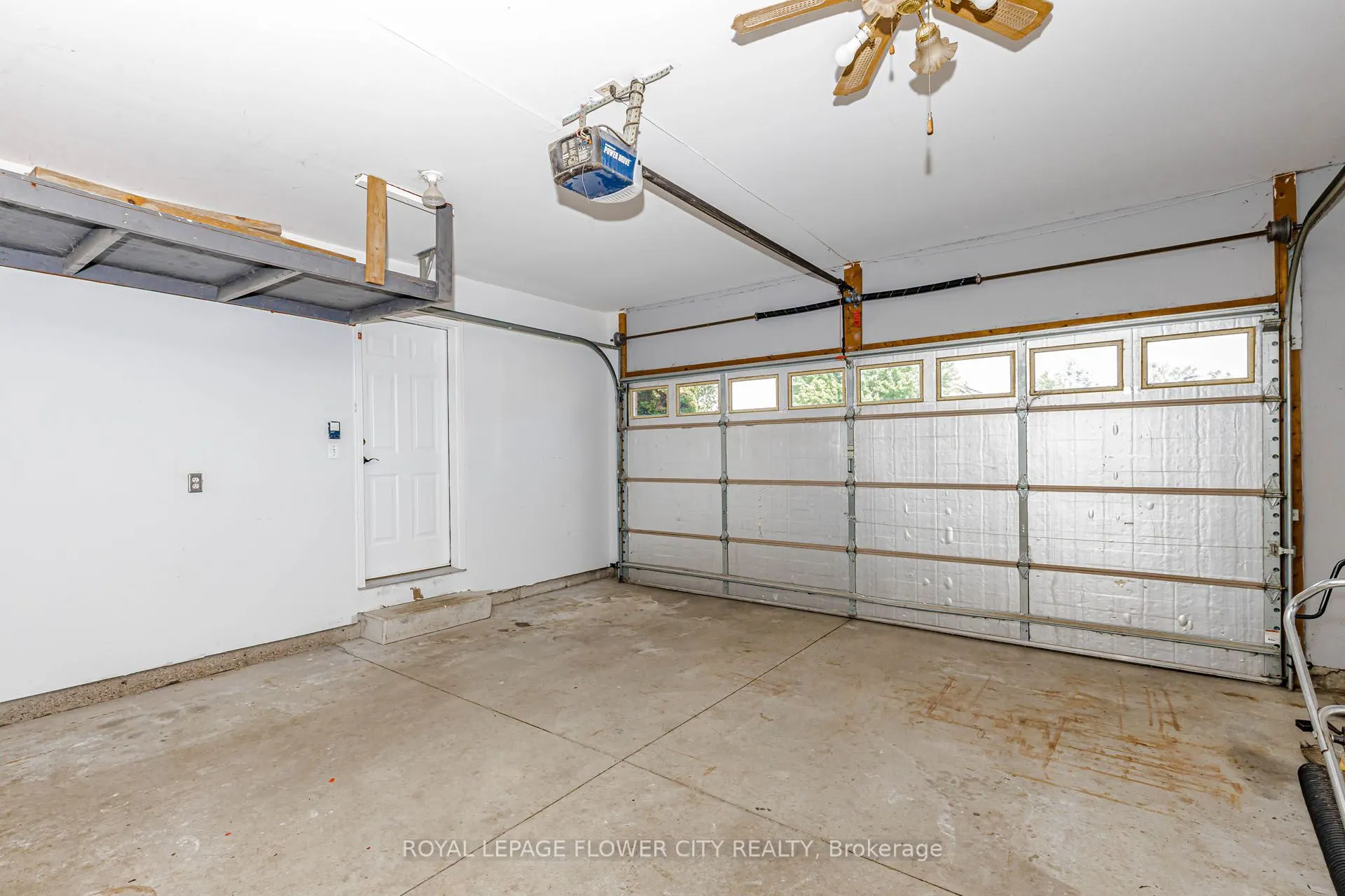 47 Queensway Drive