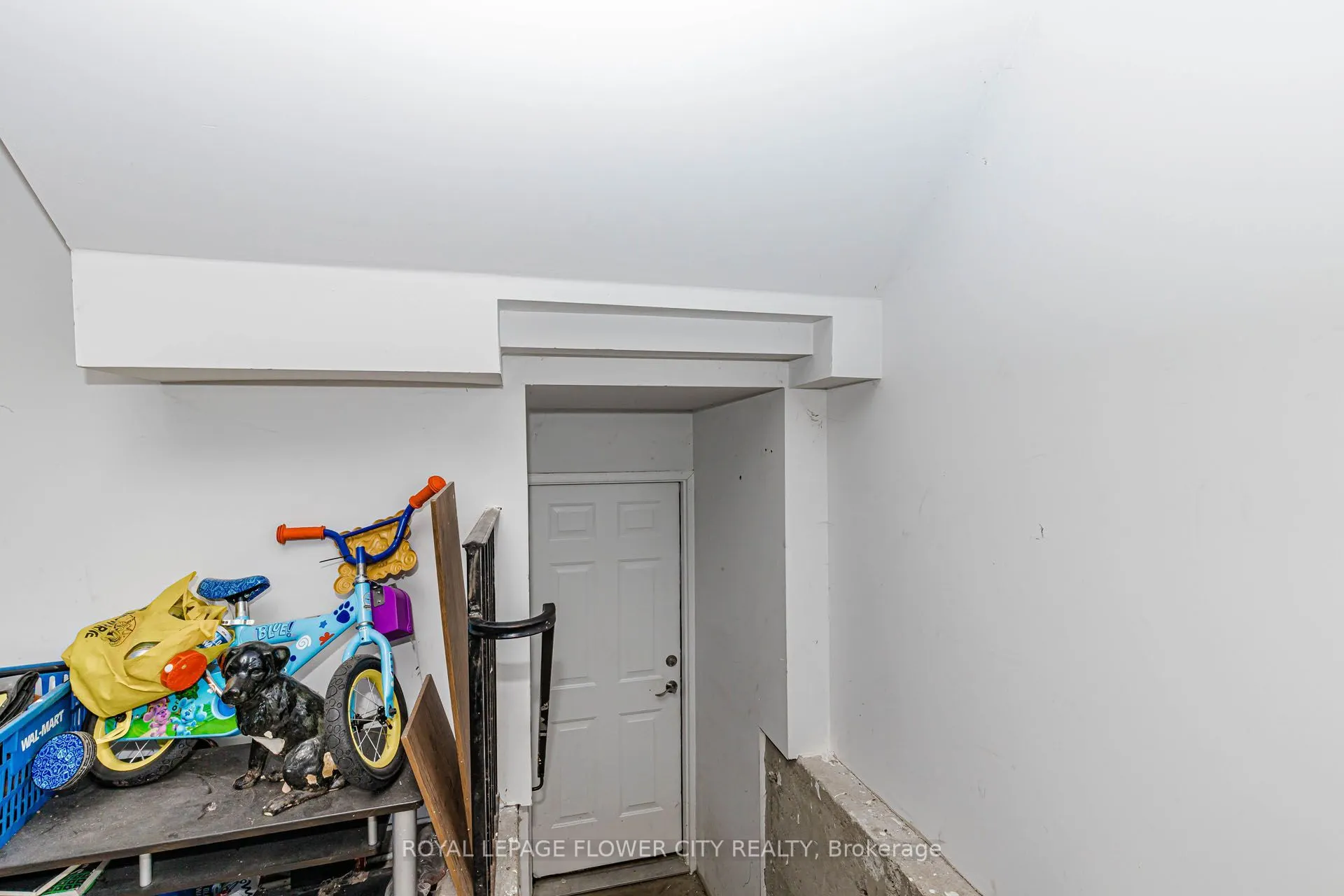 47 Queensway Drive