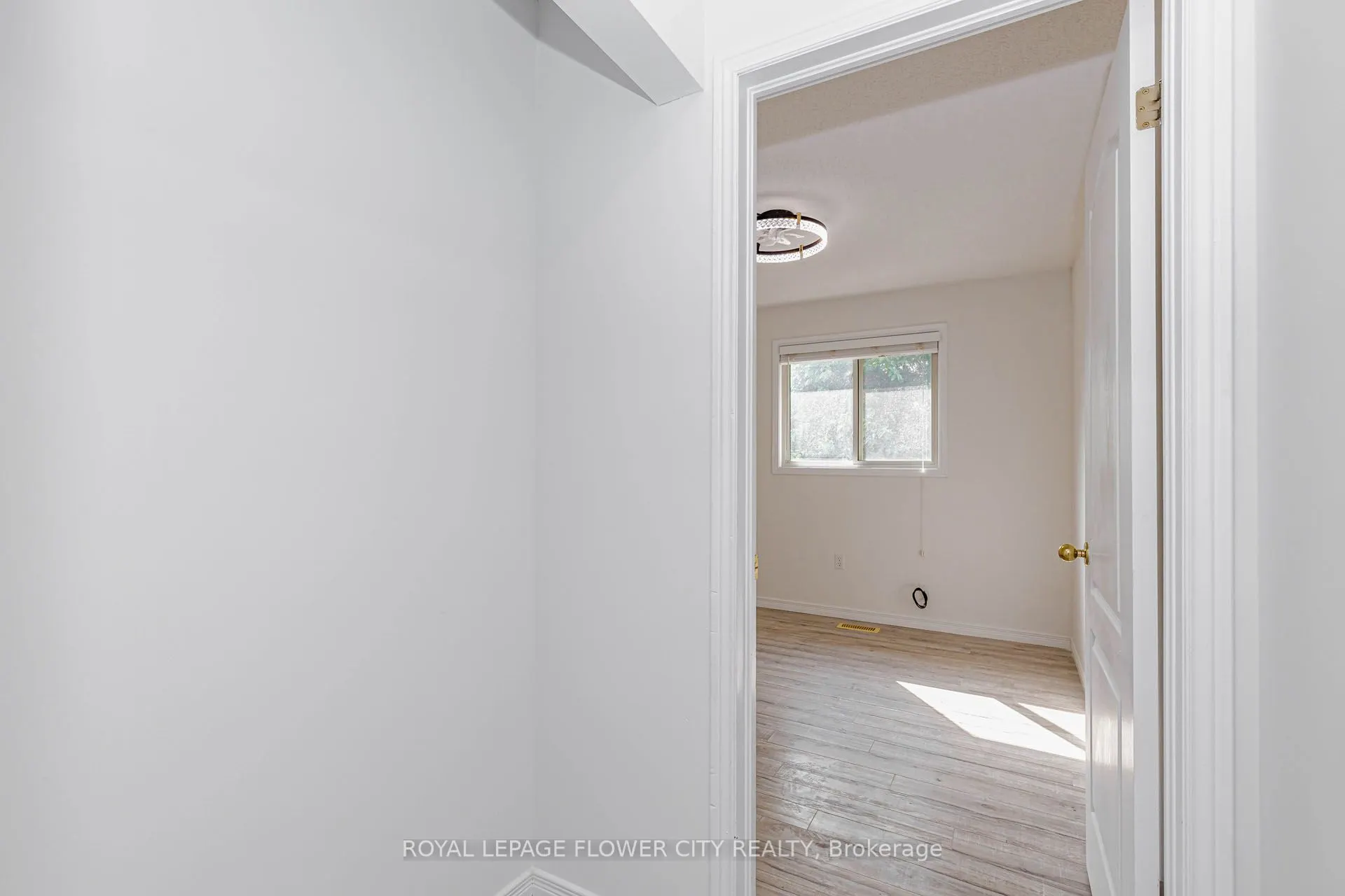 47 Queensway Drive