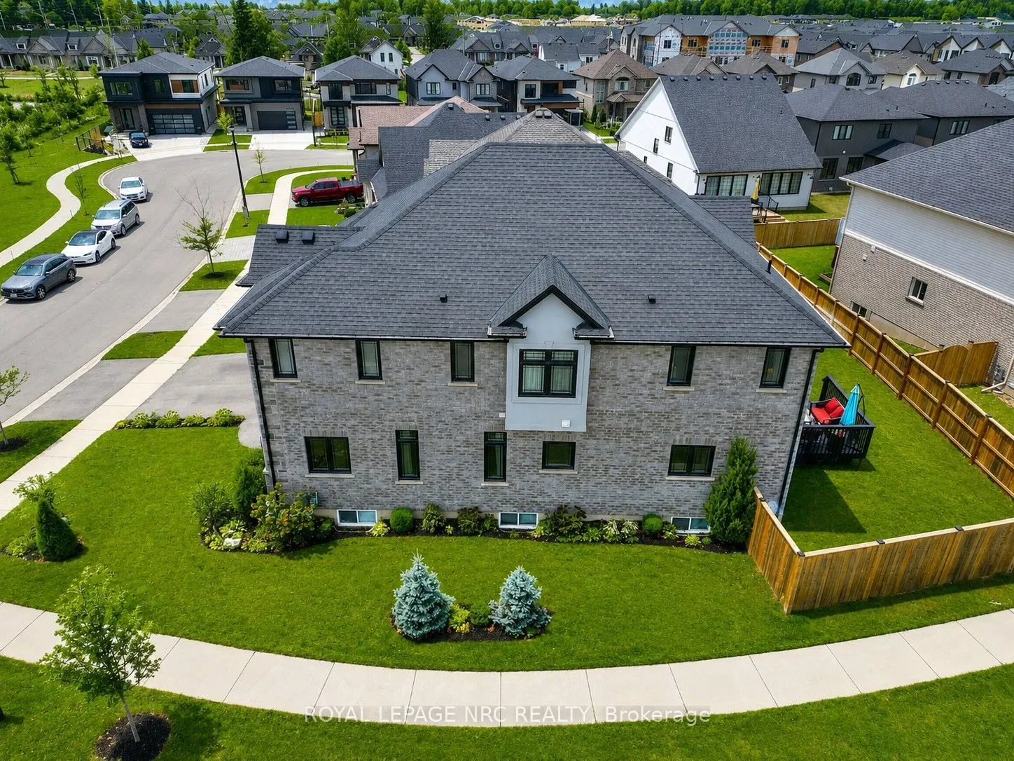 31 Bergenstein Crescent