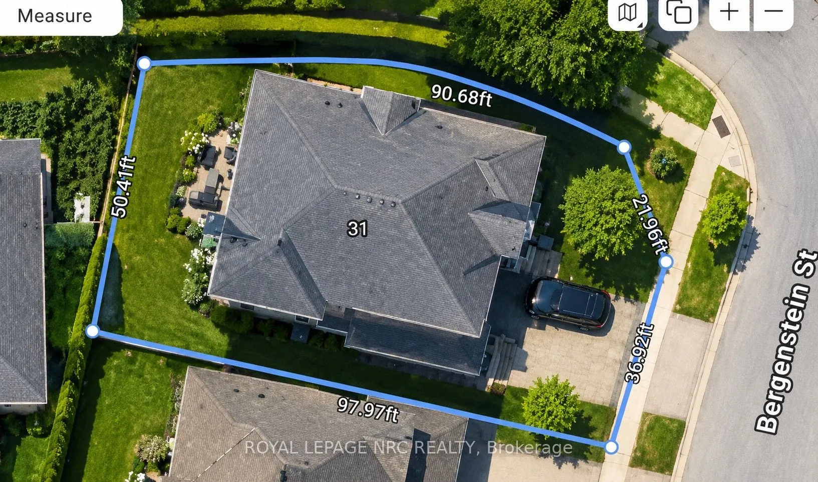 31 Bergenstein Crescent