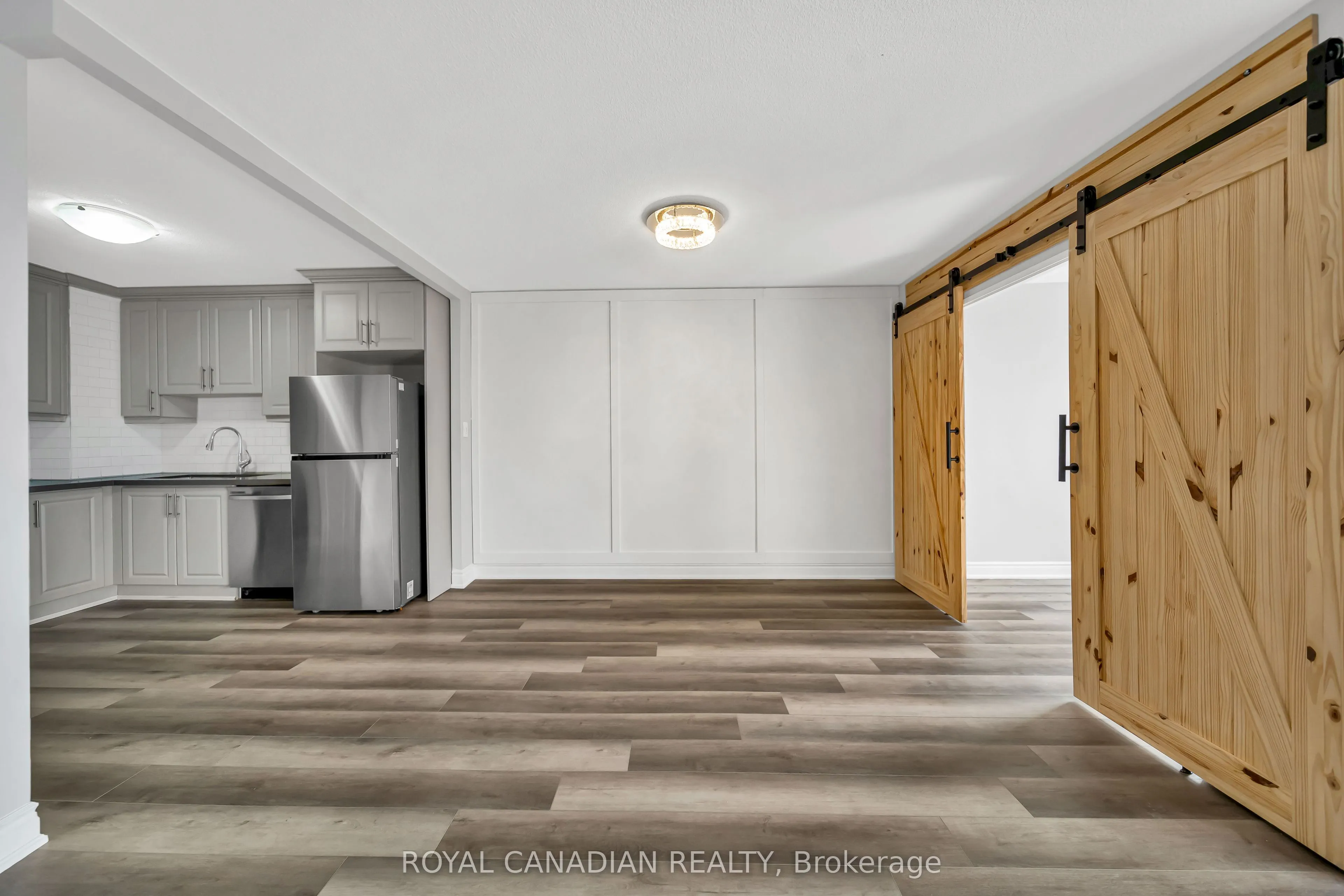 500 GREEN Road #701