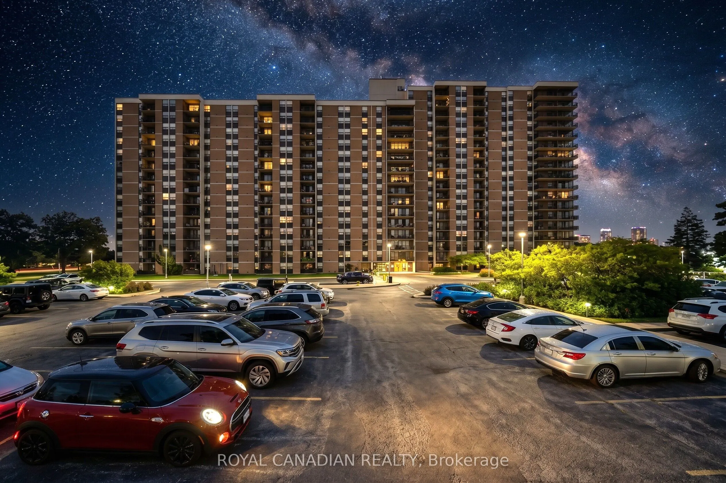 500 GREEN Road #701