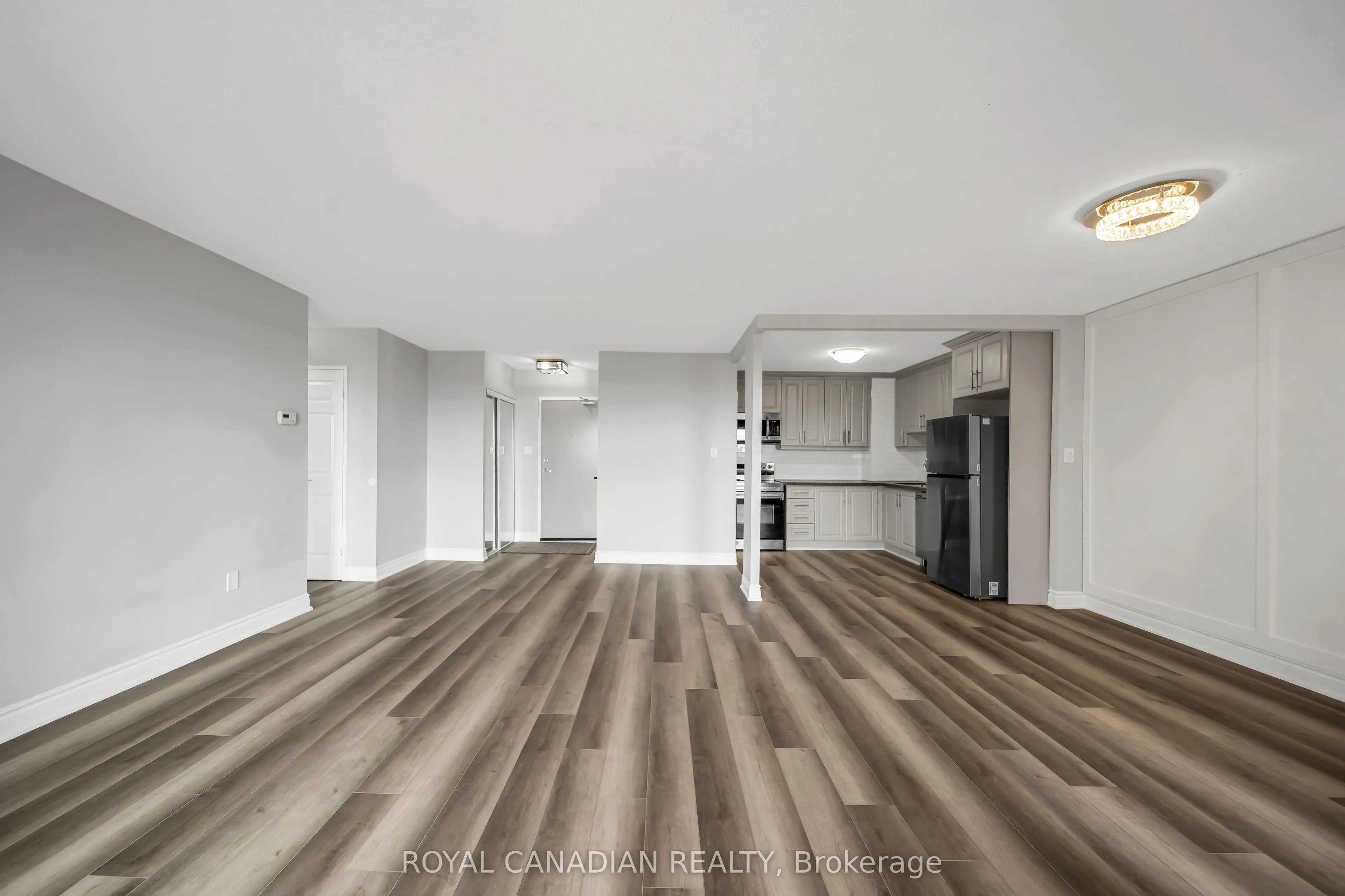 500 GREEN Road #701