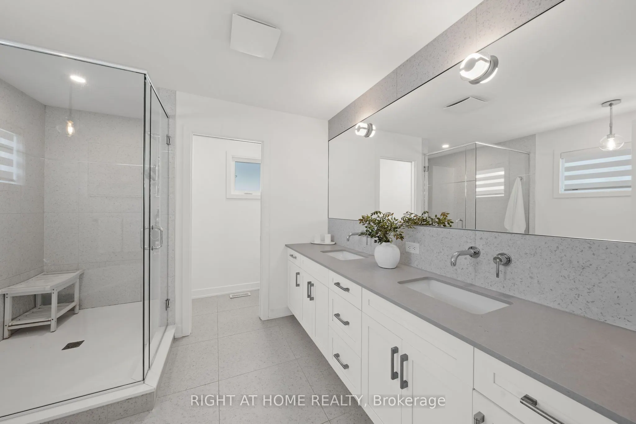 252 KETCHIKAN Crescent