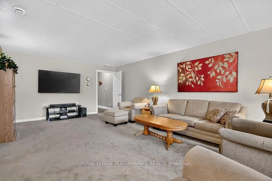 118 Stirling Crescent