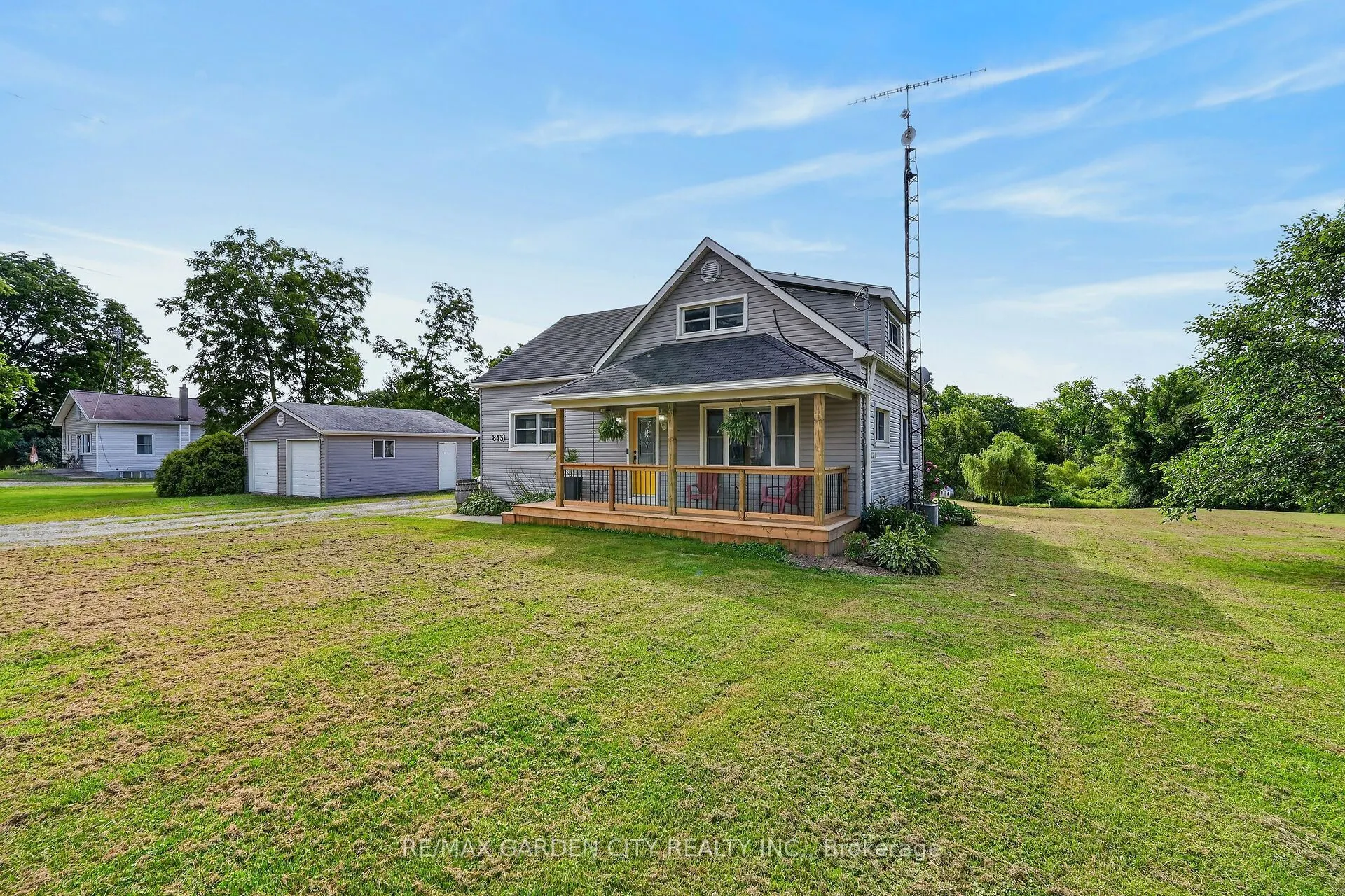 843 Lyons Creek Road