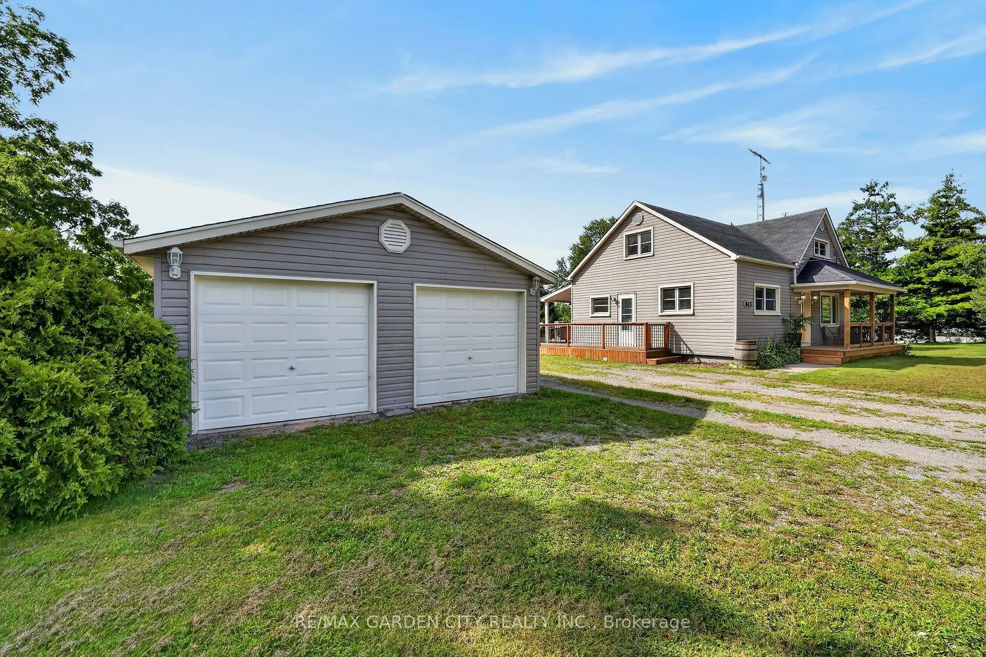843 Lyons Creek Road