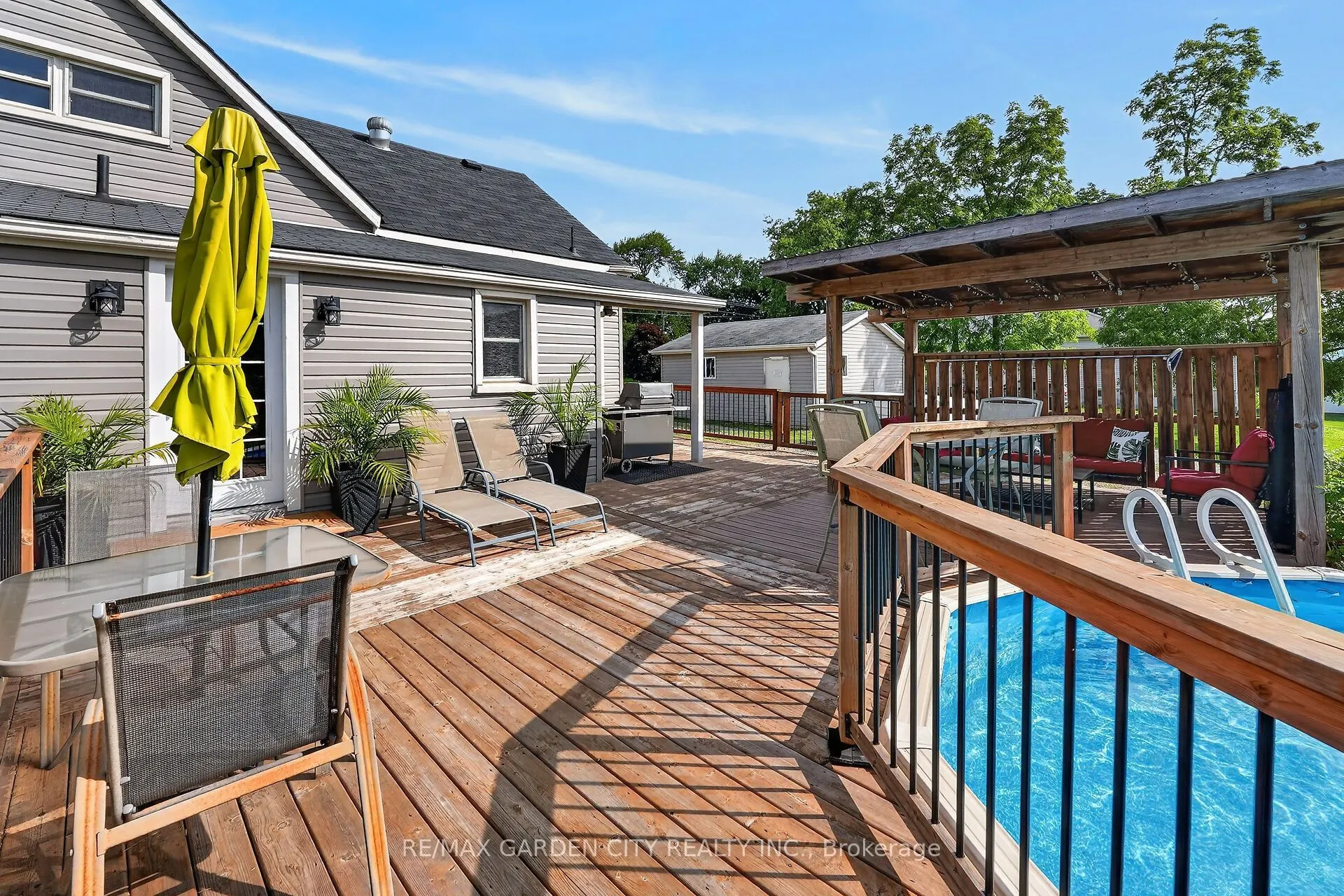 843 Lyons Creek Road