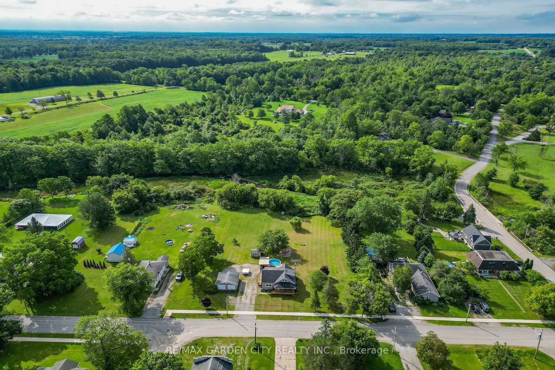 843 Lyons Creek Road