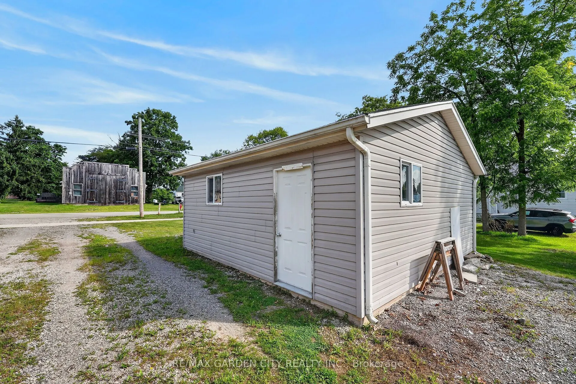 843 Lyons Creek Road