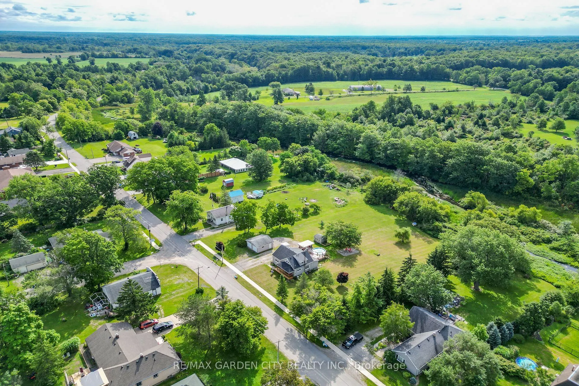 843 Lyons Creek Road