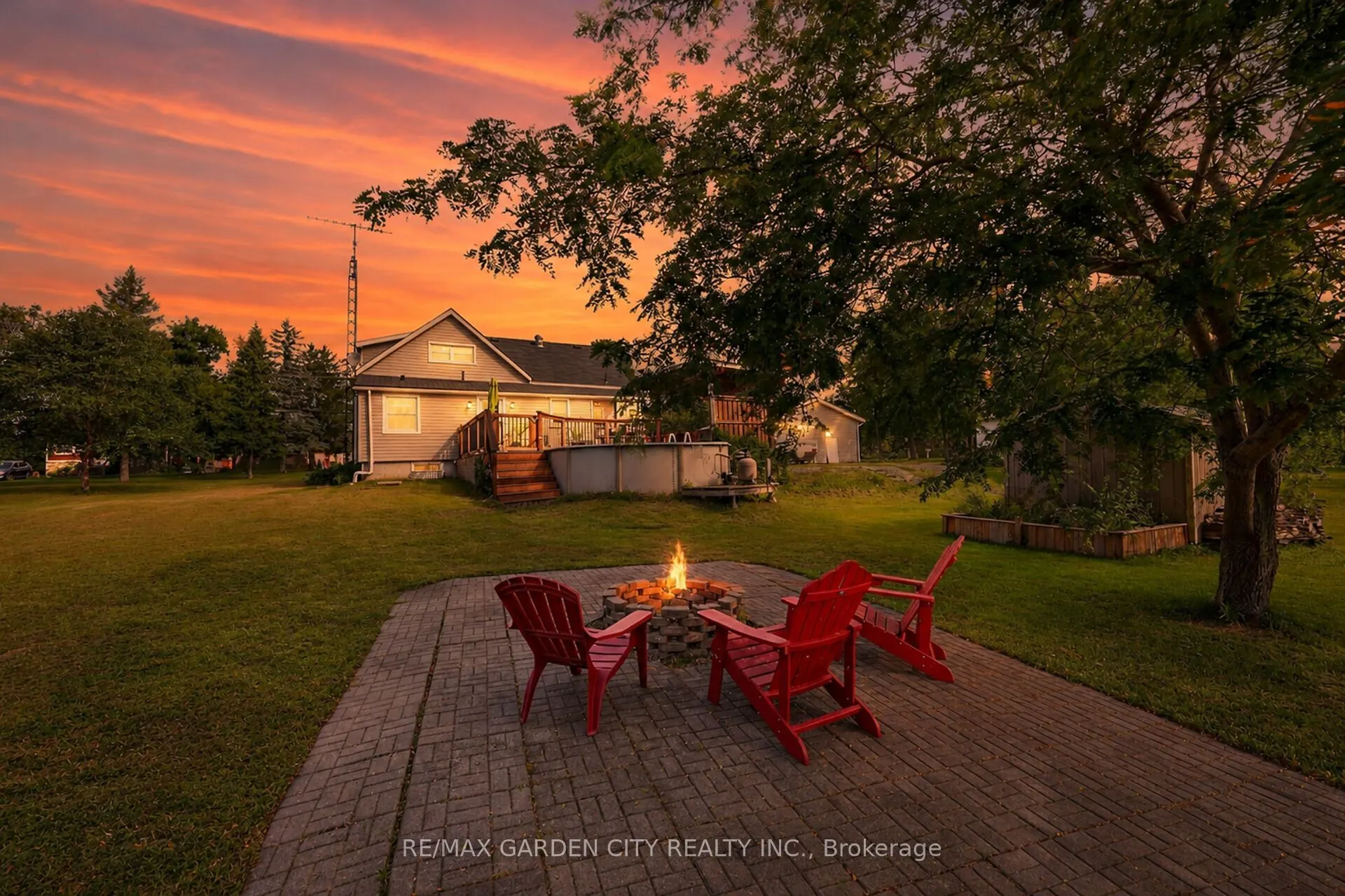 843 Lyons Creek Road