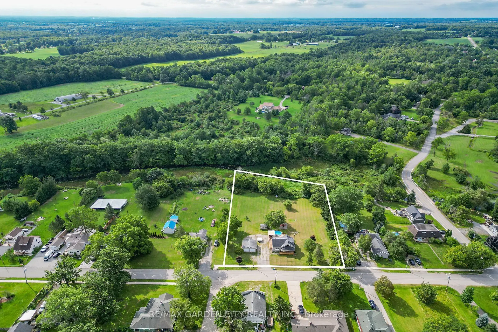 843 Lyons Creek Road