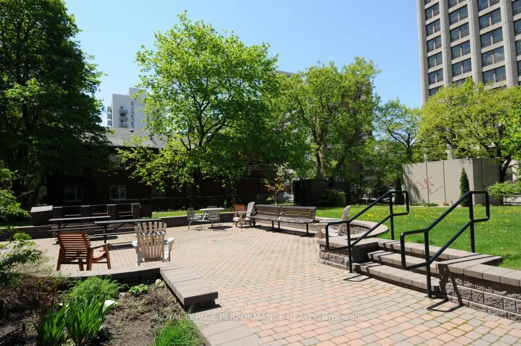 71 Somerset Street W #1801