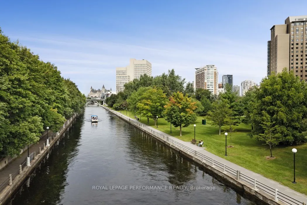 71 Somerset Street W #1801