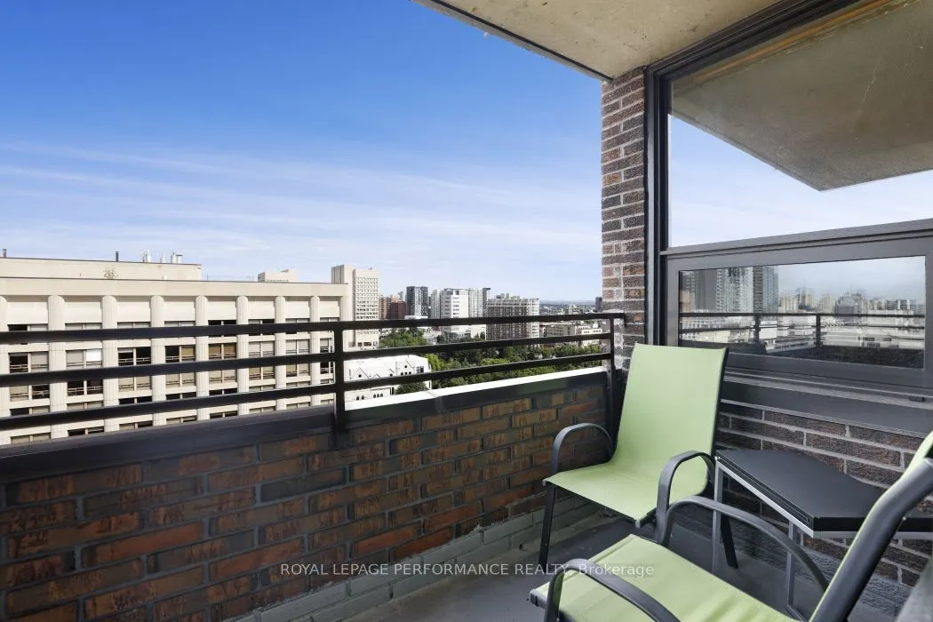 71 Somerset Street W #1801