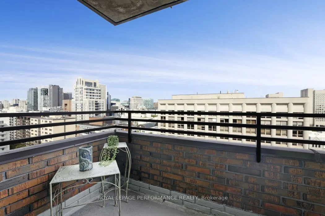 71 Somerset Street W #1801