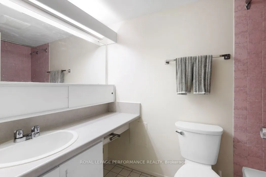 71 Somerset Street W #1801
