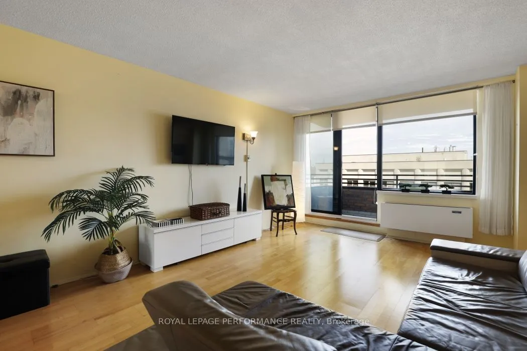 71 Somerset Street W #1801
