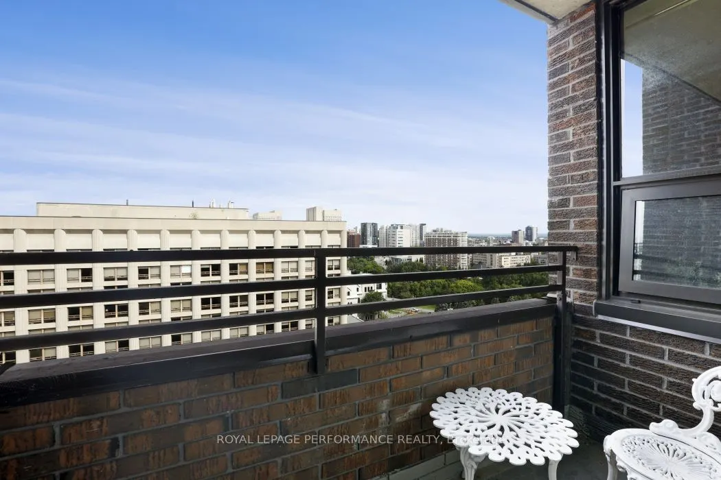 71 Somerset Street W #1801