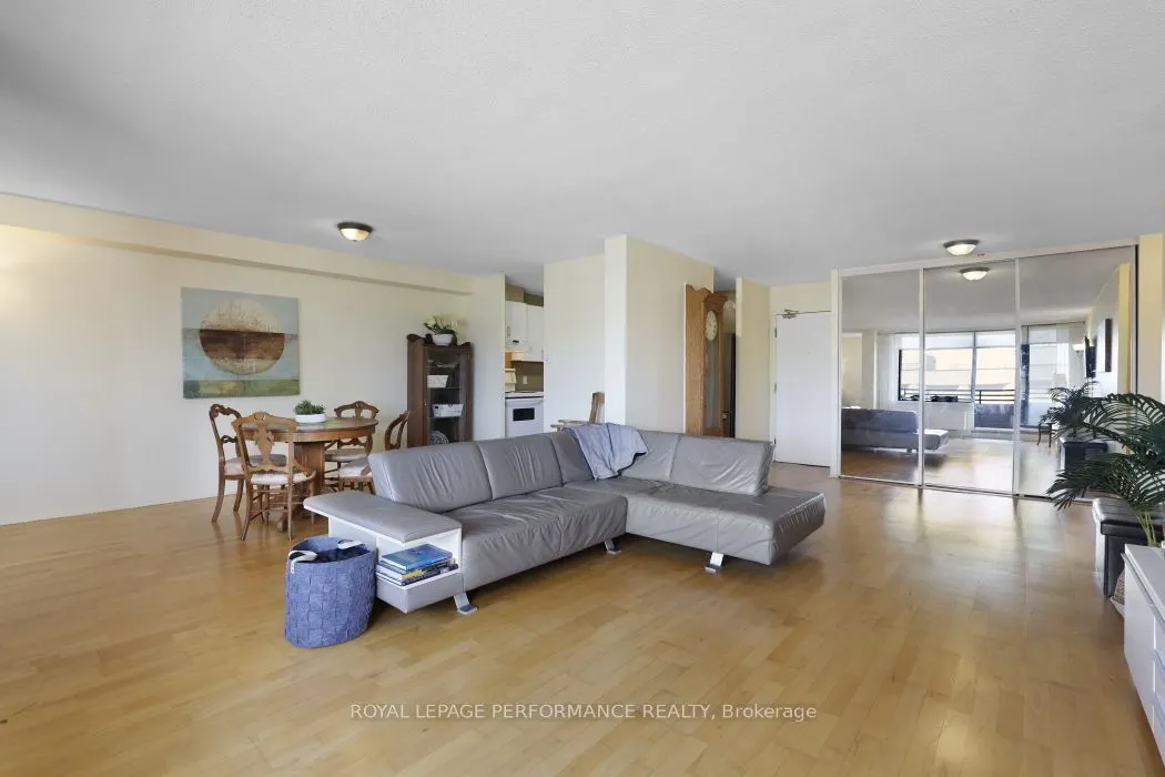 71 Somerset Street W #1801
