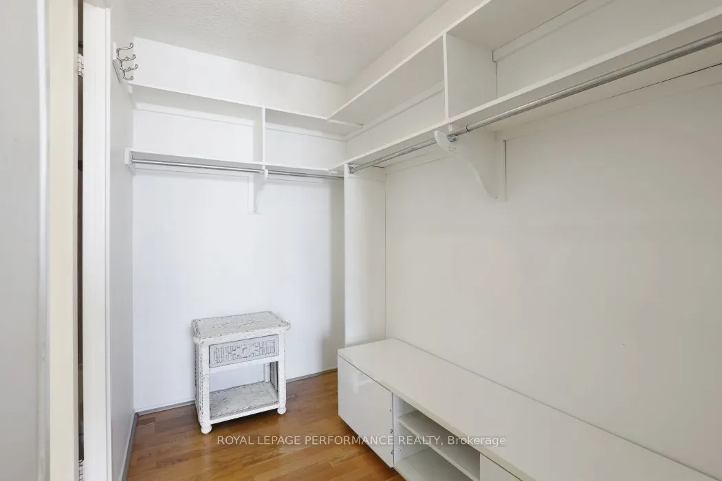 71 Somerset Street W #1801