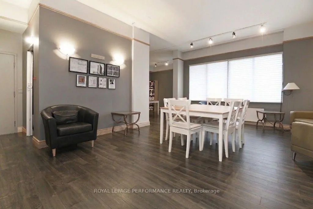 71 Somerset Street W #1801
