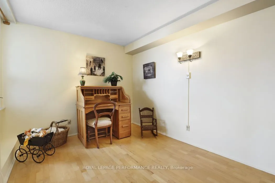 71 Somerset Street W #1801