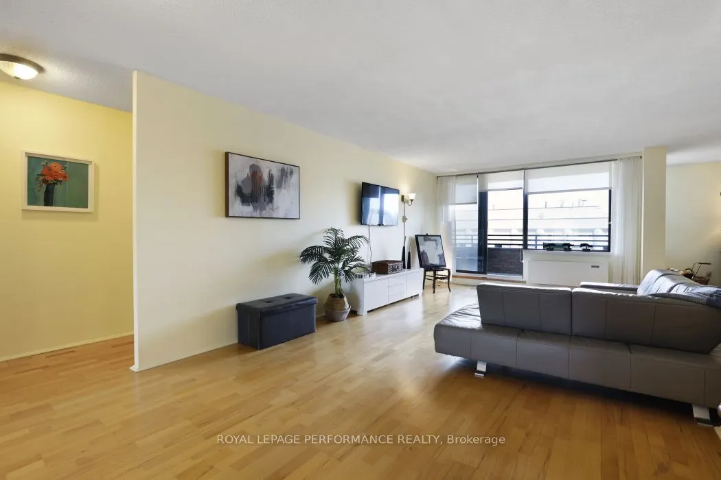 71 Somerset Street W #1801
