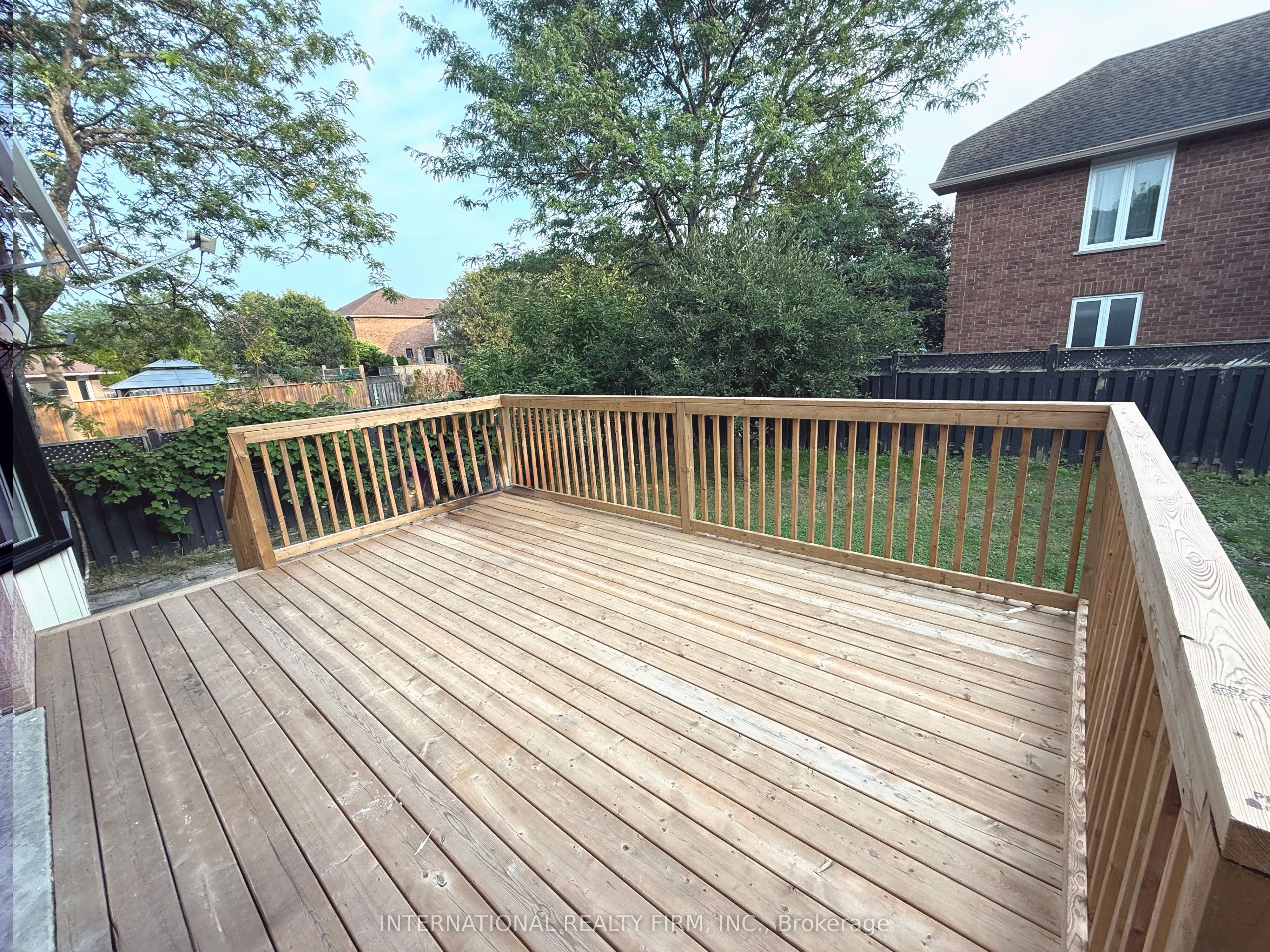 43 Falconridge Drive
