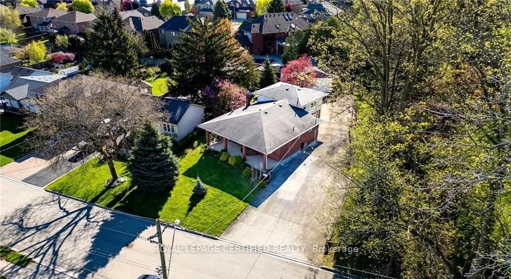 84 Homeside Avenue