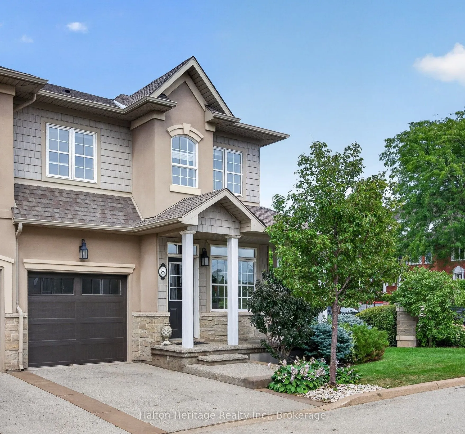 31 Sunvale Place #8