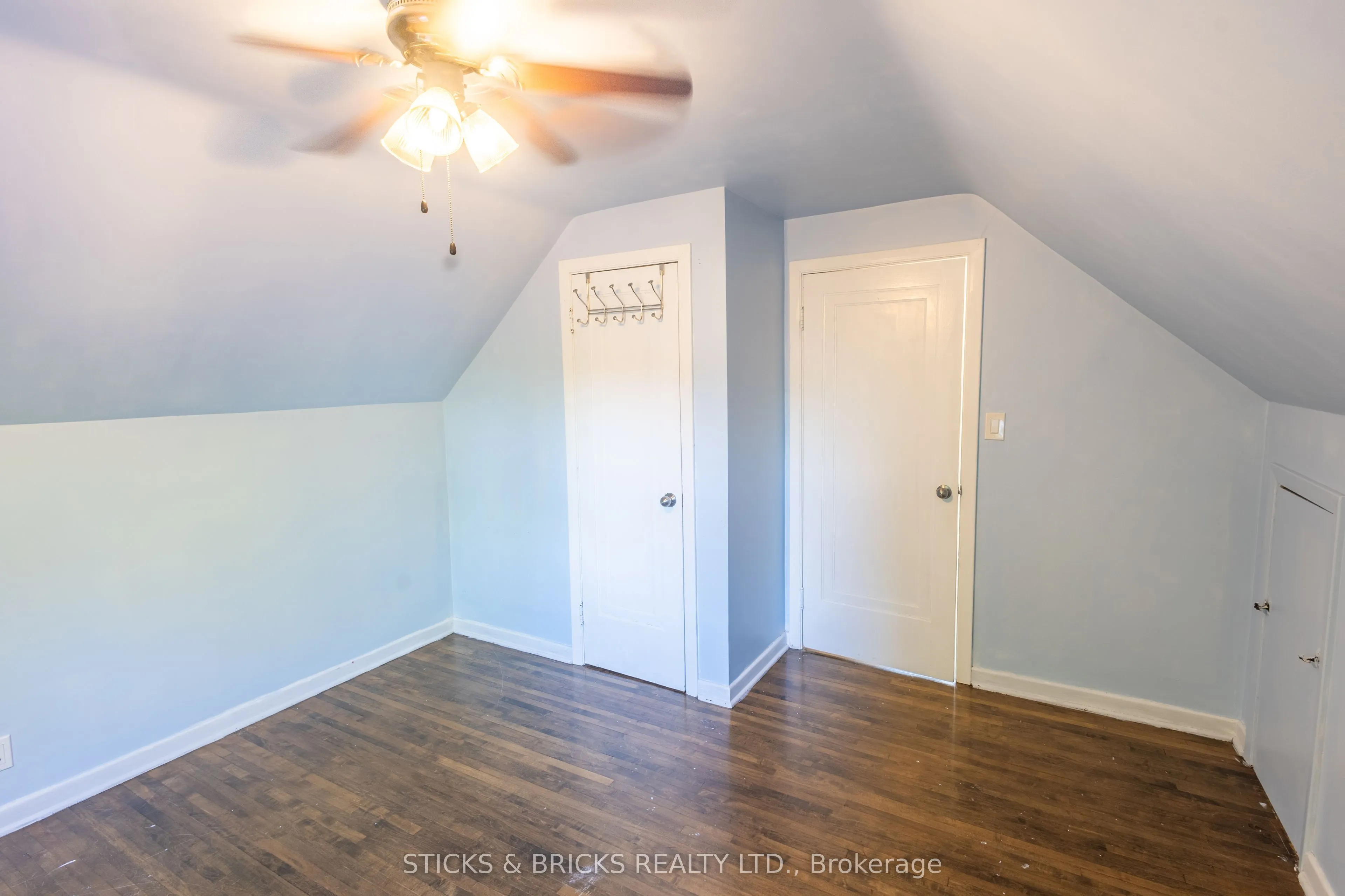 6088 Dorchester Road