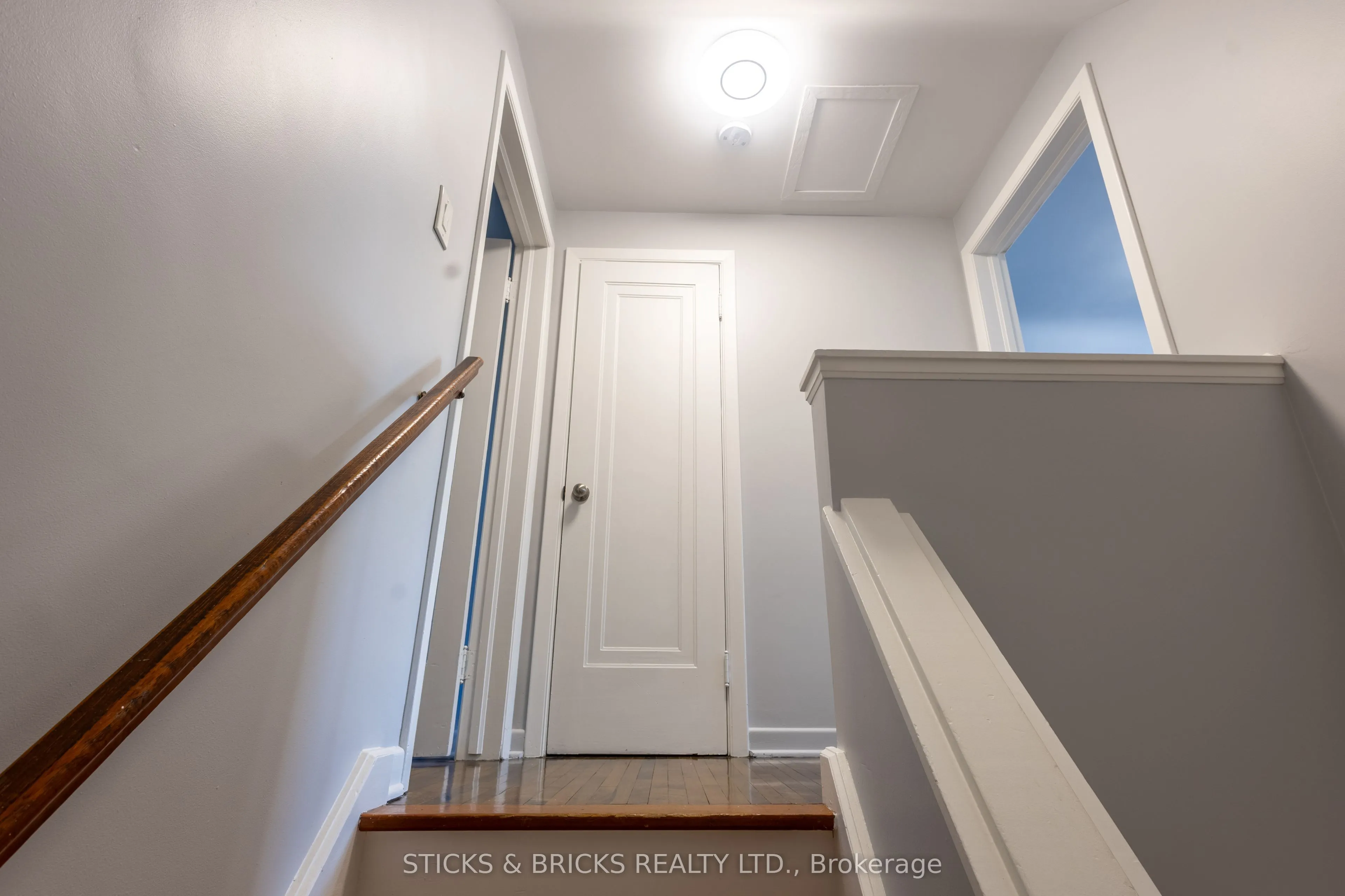 6088 Dorchester Road