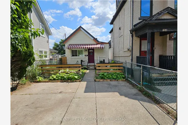 106 Emerald Street N