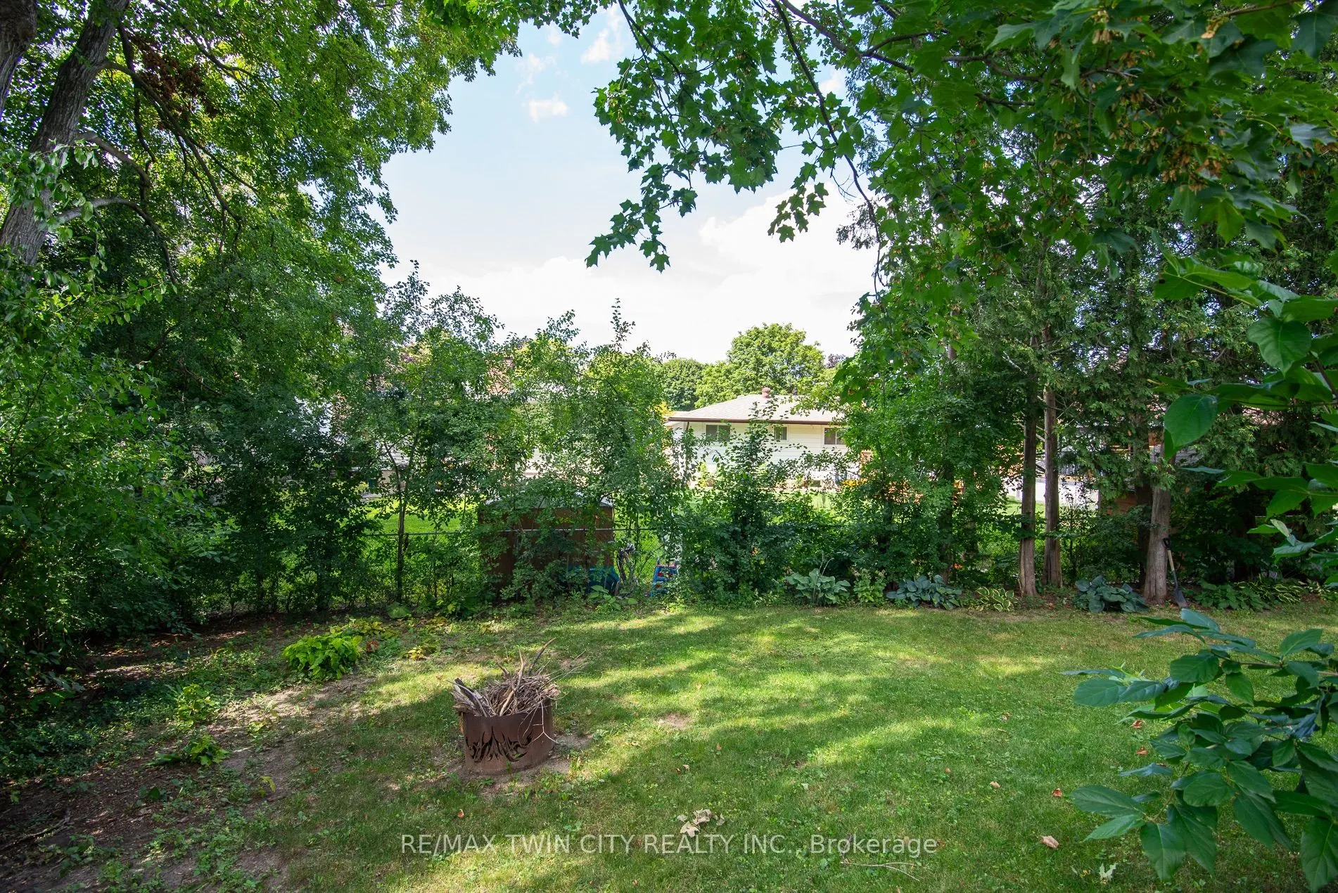 51 Murrayhill Court