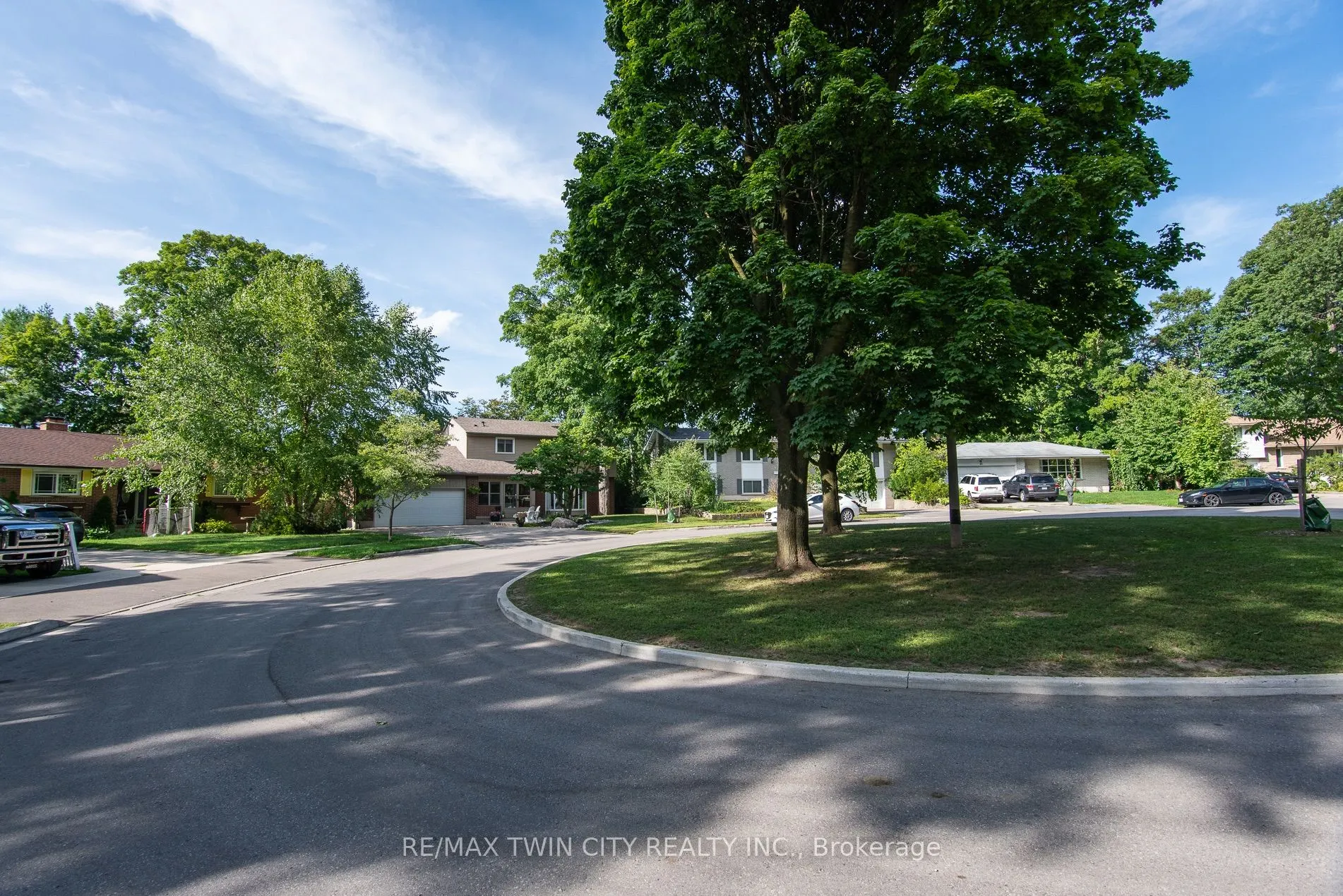 51 Murrayhill Court