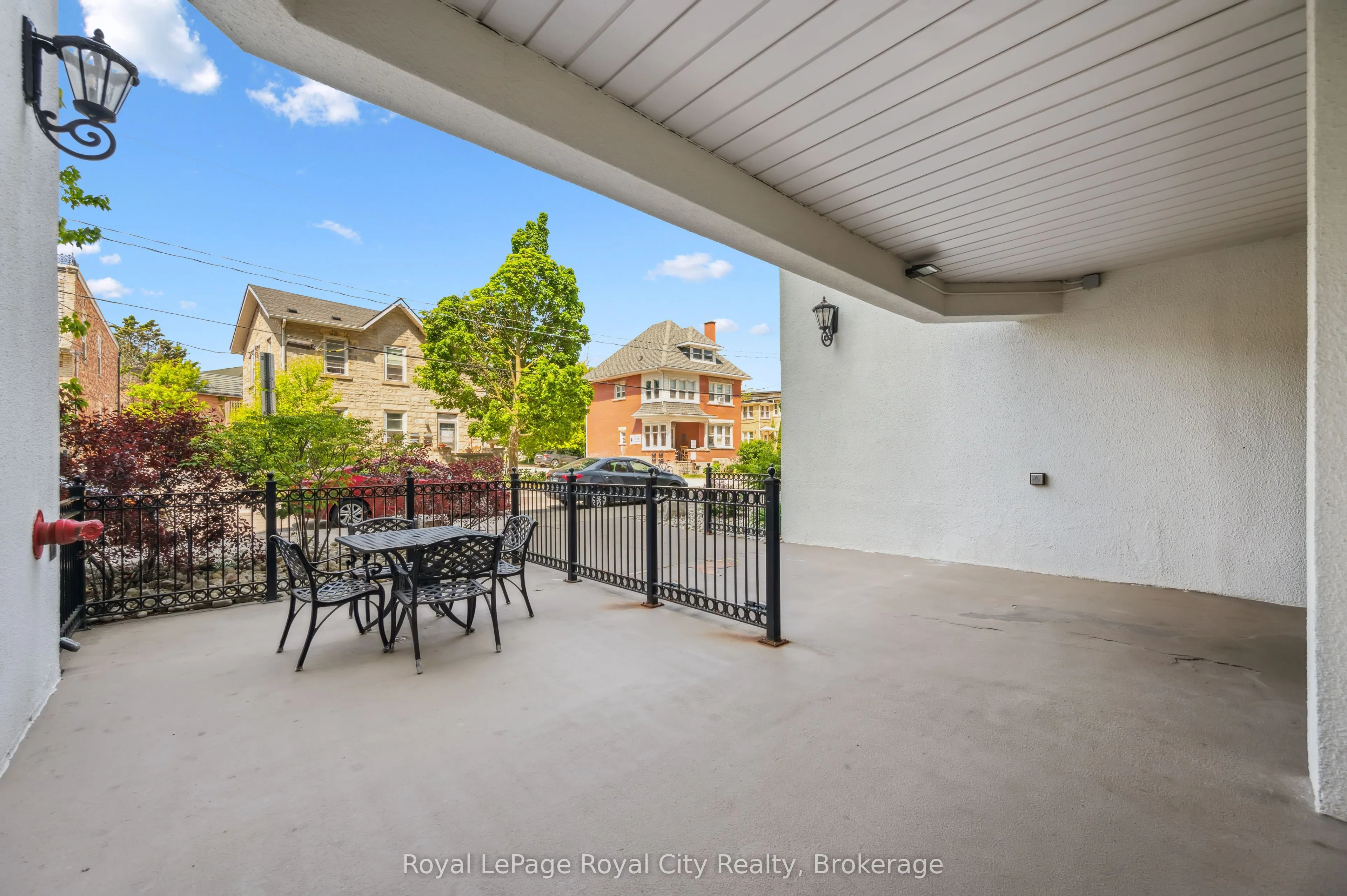 55 Yarmouth Street #903