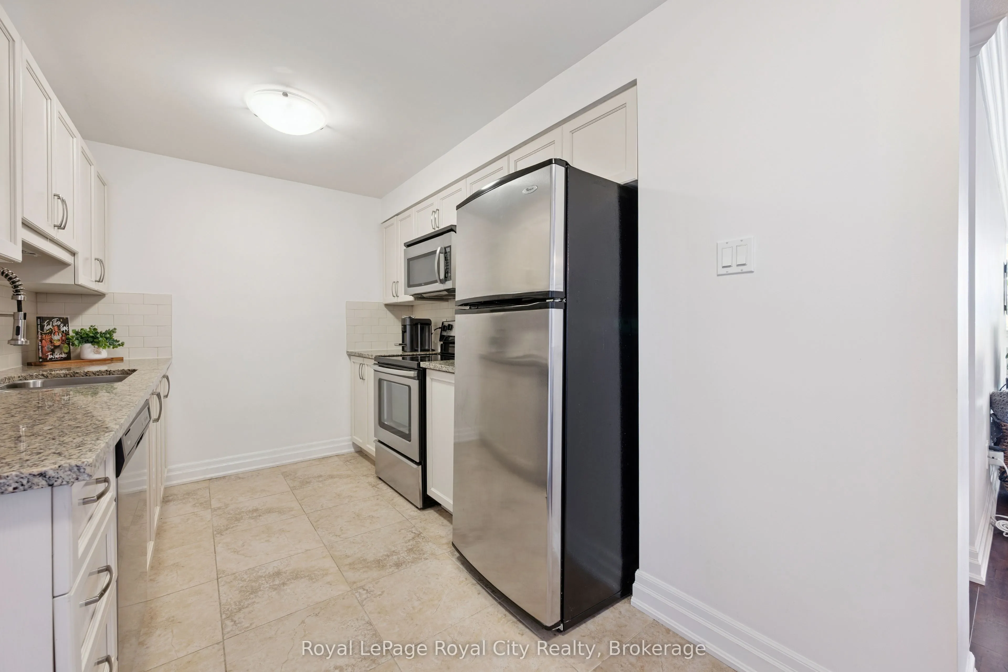 55 Yarmouth Street #903
