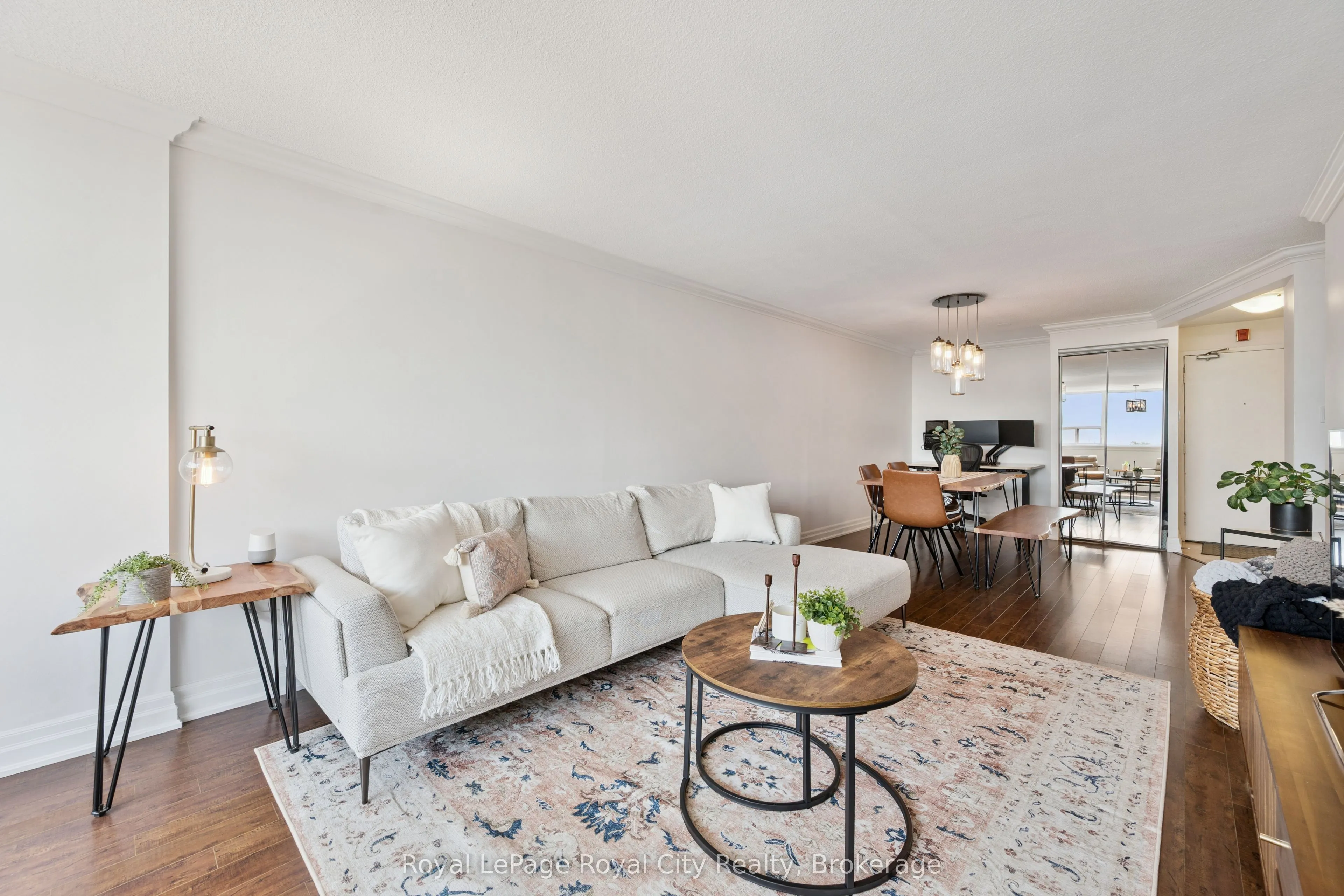 55 Yarmouth Street #903