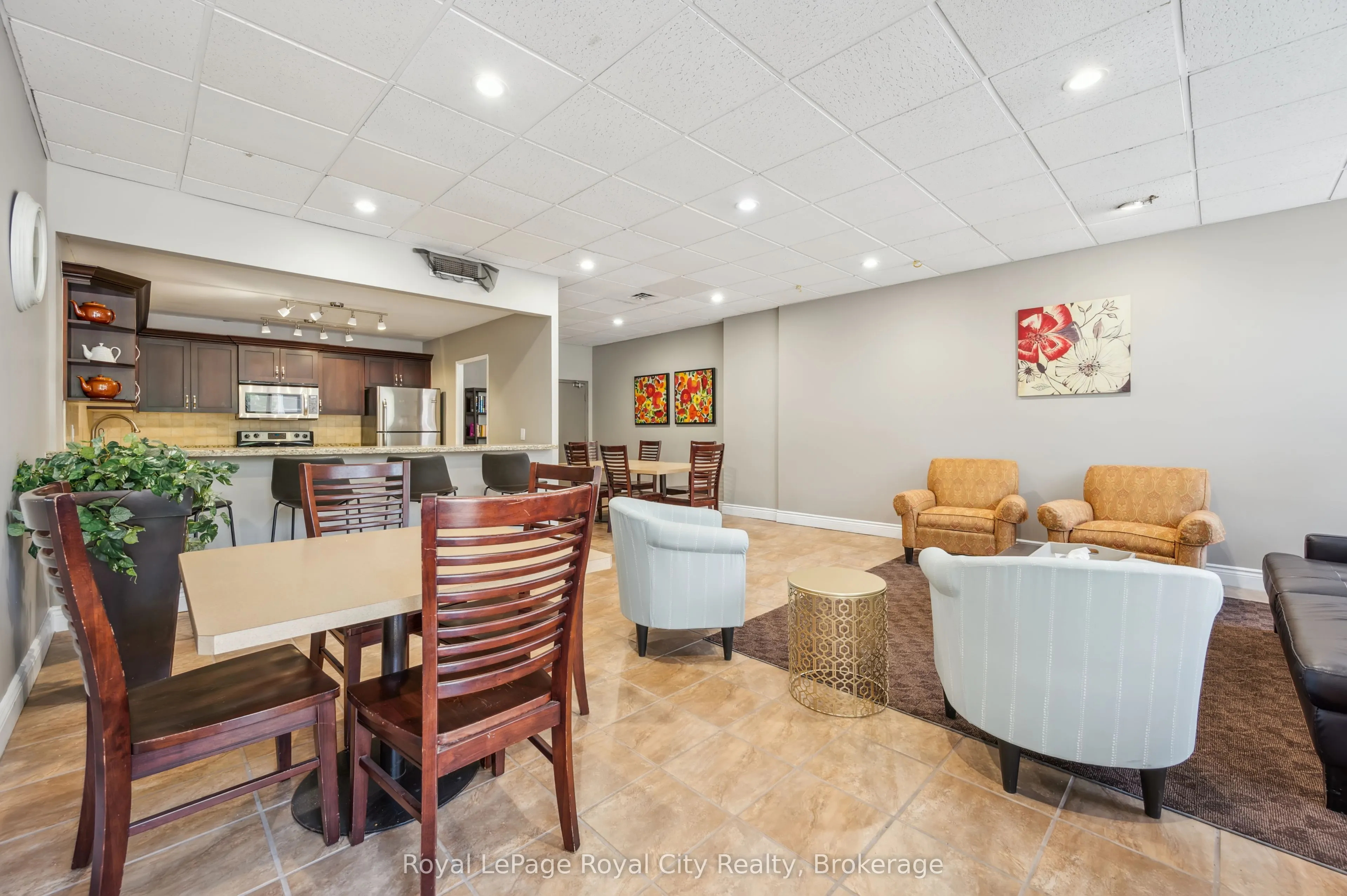 55 Yarmouth Street #903