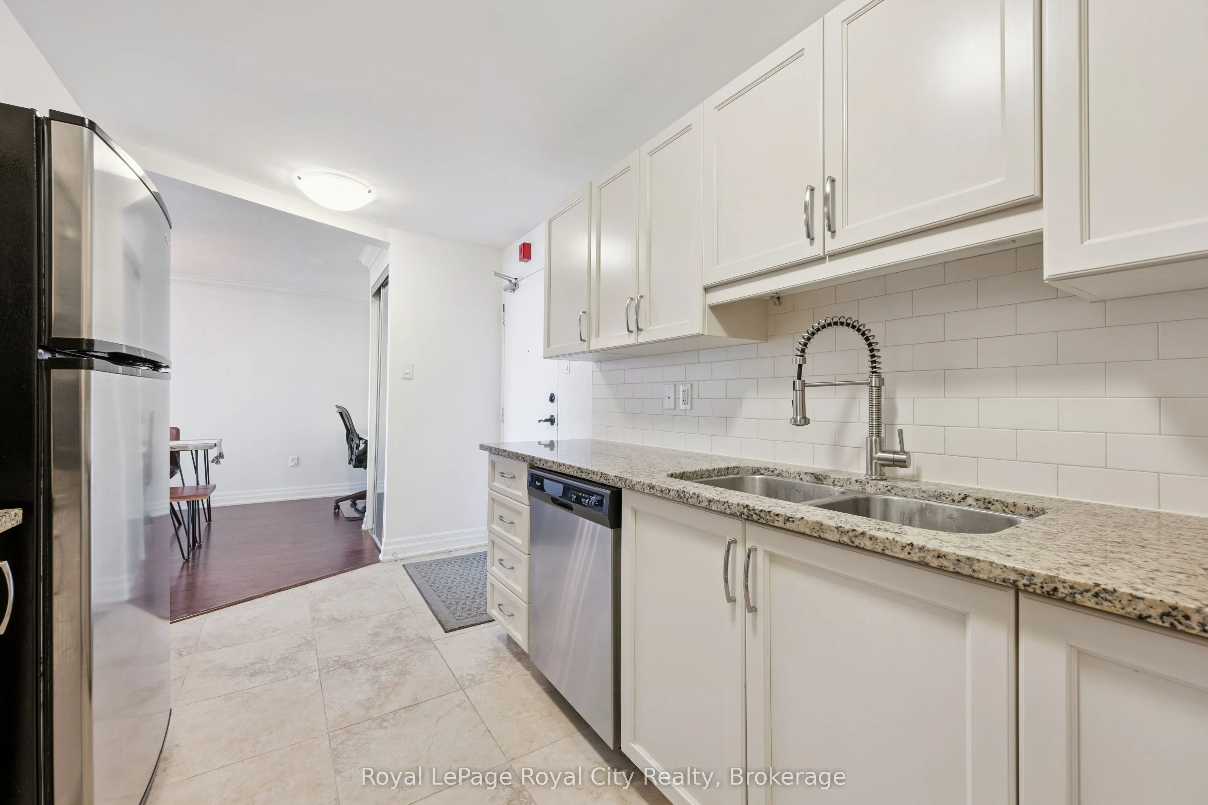 55 Yarmouth Street #903