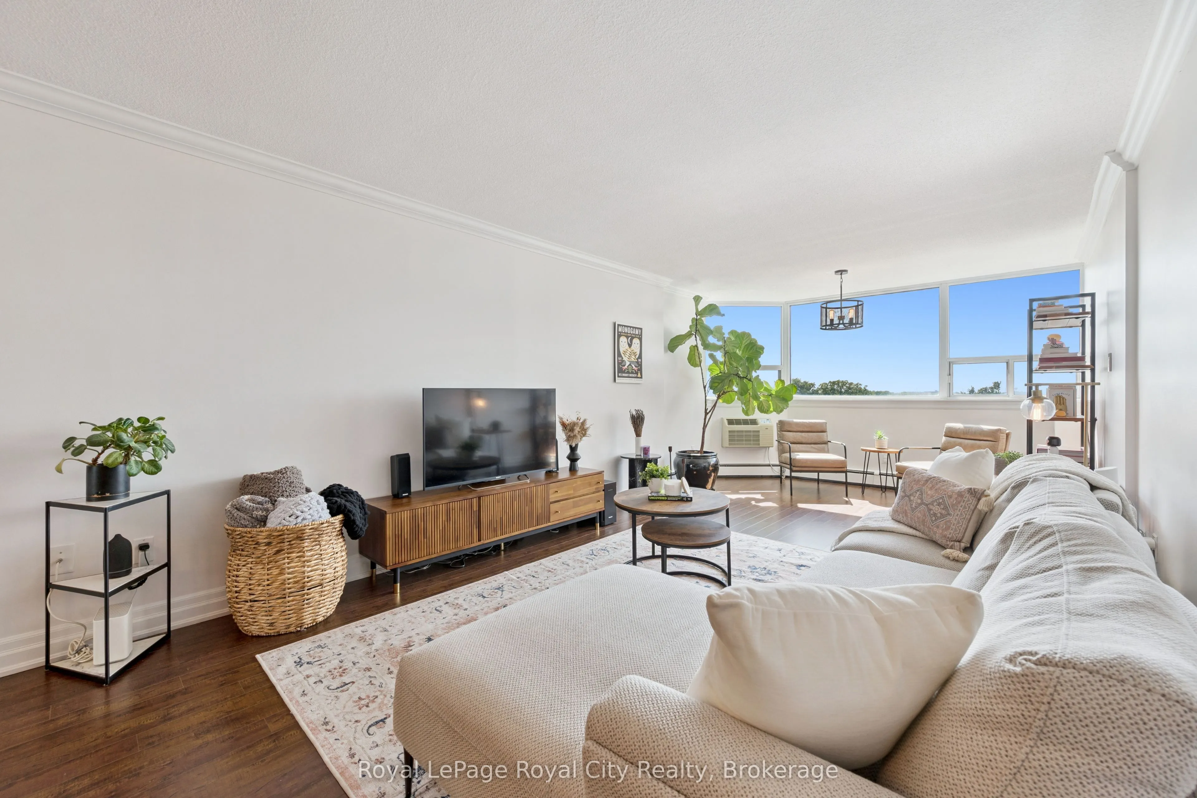 55 Yarmouth Street #903